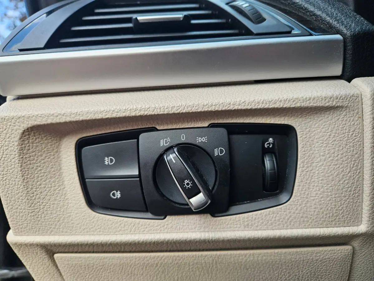 218i Executive Automaat! NAP! Leer! Airco/Clima! Cruise Control! Leuke Auto!