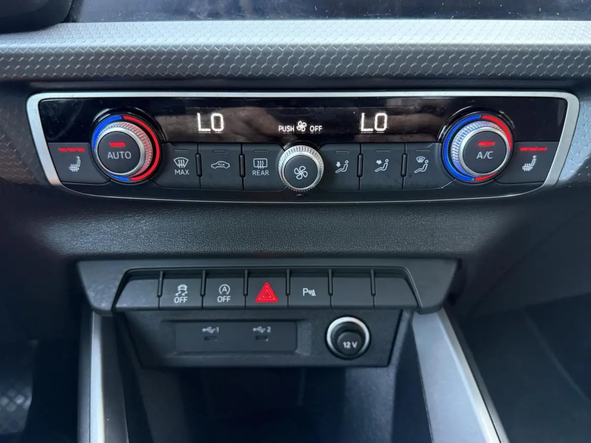 citycarver 30 TFSI Advanced Edition automaat