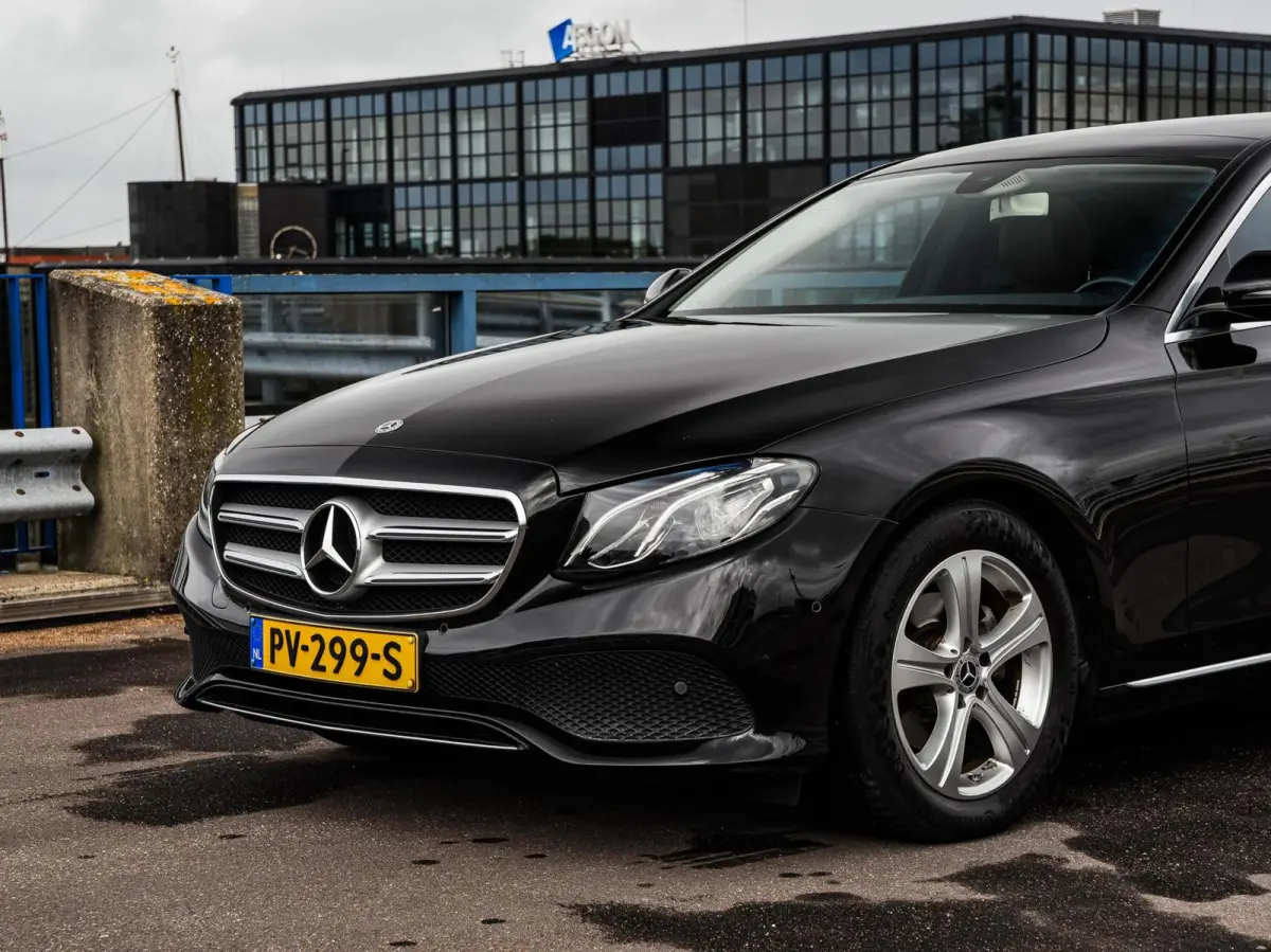 200 d Business | Panoramadak | Widescreen | Leder | Sfeerverlichting | Stoelverwarming | ECC | LED | Dealeronderhouden