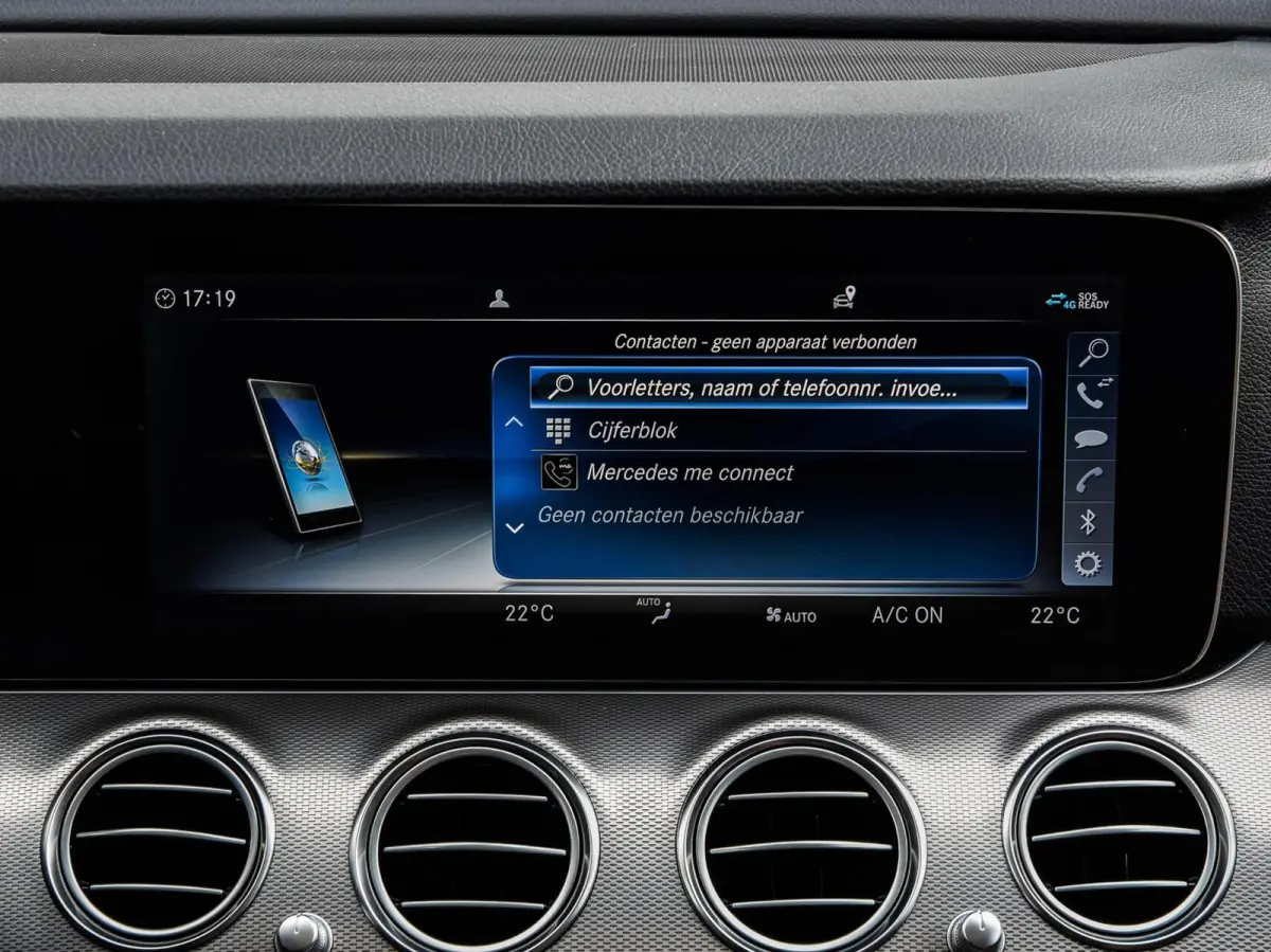200 d Business | Panoramadak | Widescreen | Leder | Sfeerverlichting | Stoelverwarming | ECC | LED | Dealeronderhouden