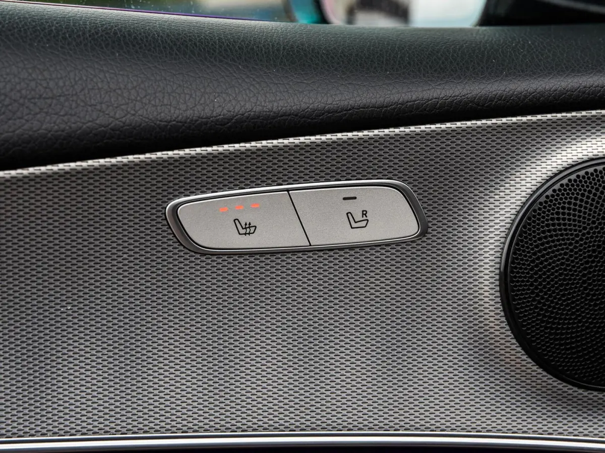 200 d Business | Panoramadak | Widescreen | Leder | Sfeerverlichting | Stoelverwarming | ECC | LED | Dealeronderhouden