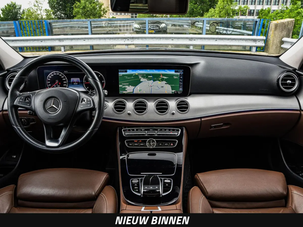 200 d Business | Panoramadak | Widescreen | Leder | Sfeerverlichting | Stoelverwarming | ECC | LED | Dealeronderhouden