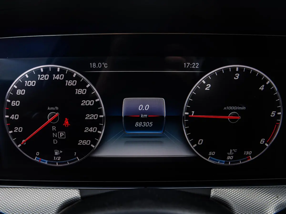 200 d Business | Panoramadak | Widescreen | Leder | Sfeerverlichting | Stoelverwarming | ECC | LED | Dealeronderhouden