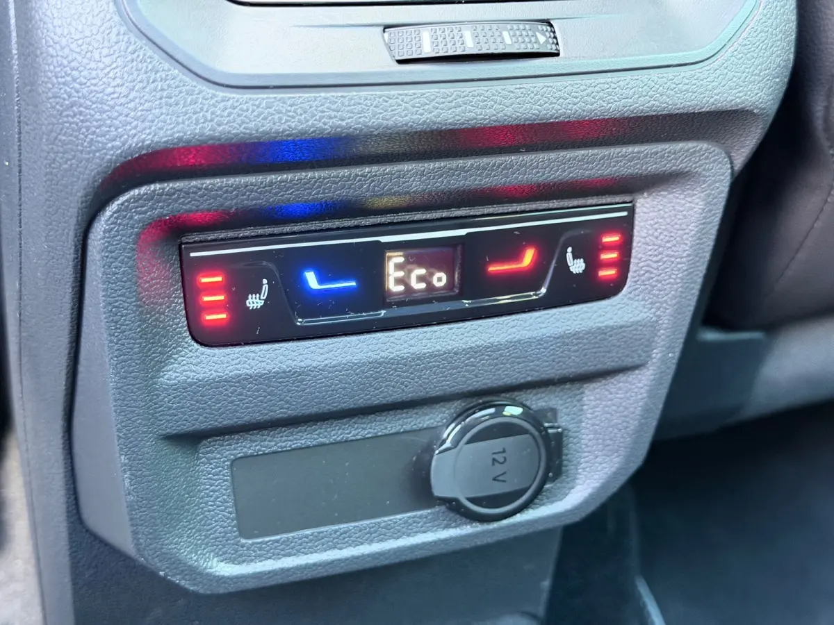 1.4 TSI eHybrid R-Line Pano/Keyless/Camera