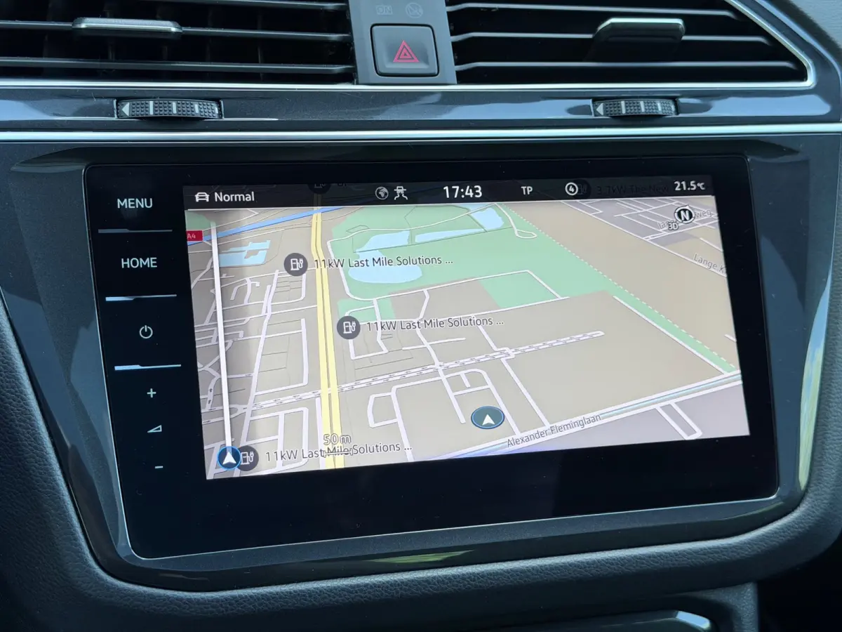 1.4 TSI eHybrid R-Line Pano/Keyless/Camera
