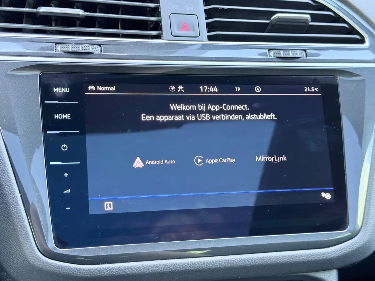 1.4 TSI eHybrid R-Line Pano/Keyless/Camera
