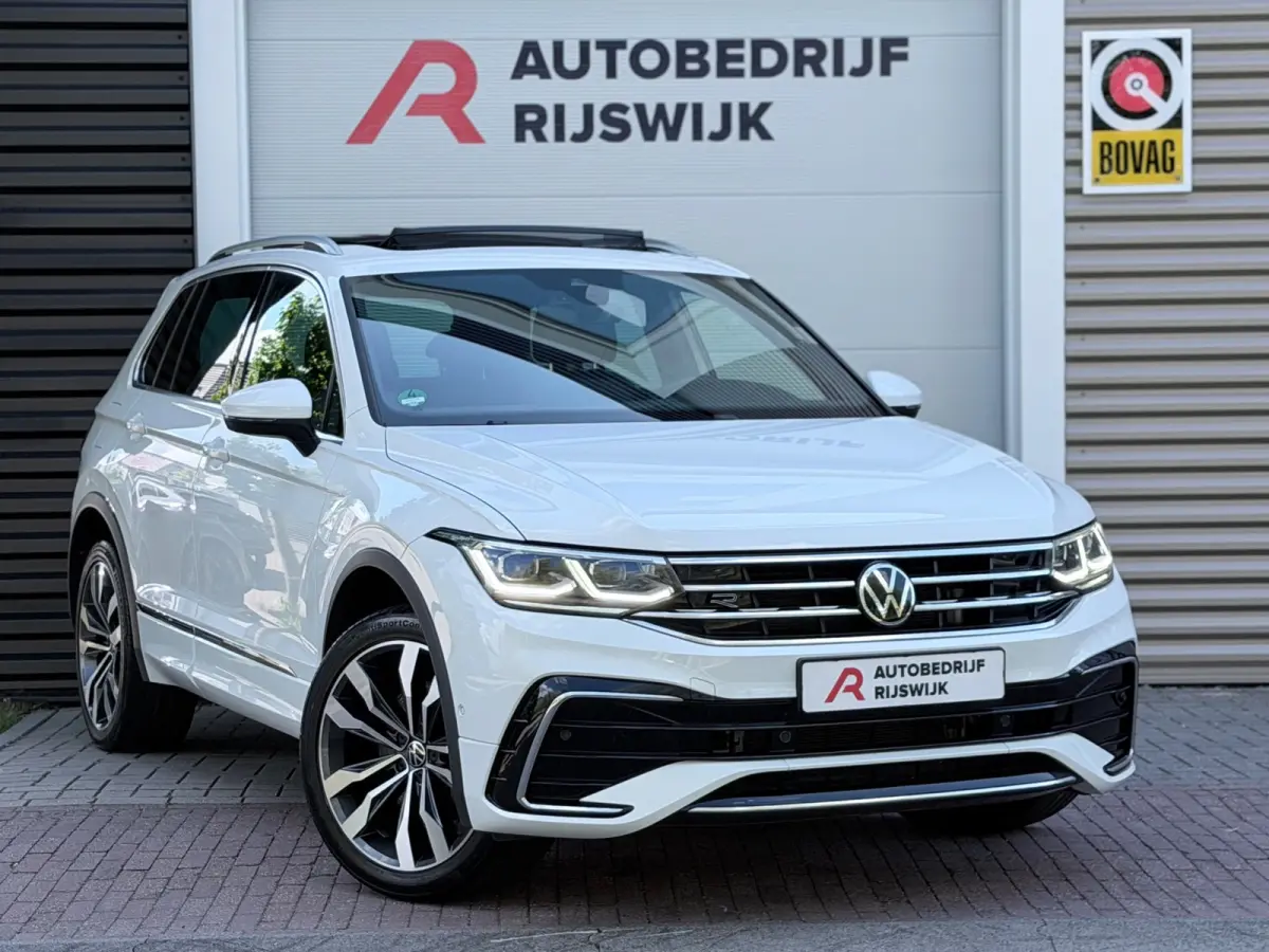 1.4 TSI eHybrid R-Line Pano/Keyless/Camera
