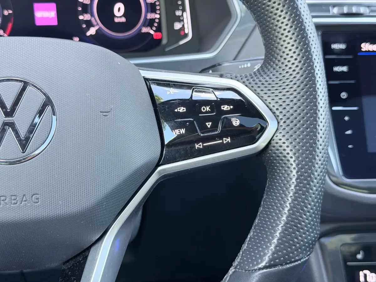1.4 TSI eHybrid R-Line Pano/Keyless/Camera