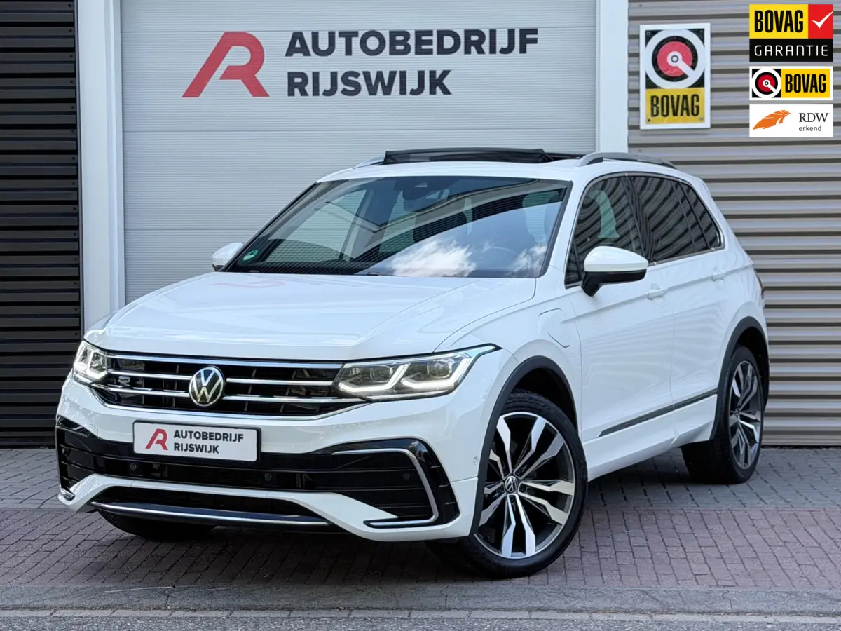 1.4 TSI eHybrid R-Line Pano/Keyless/Camera
