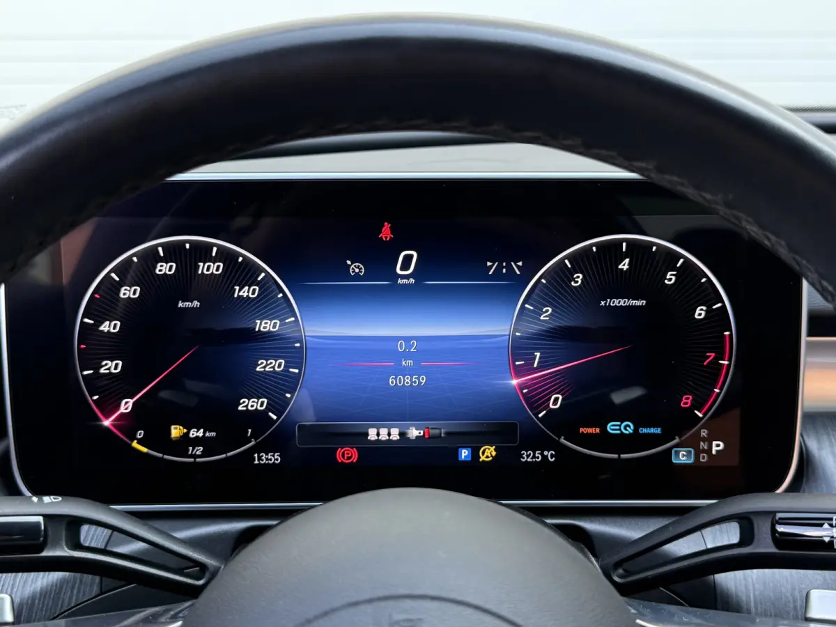 180 AMG Line | CarPlay | Camera | DAB+ | Bicolor | LED