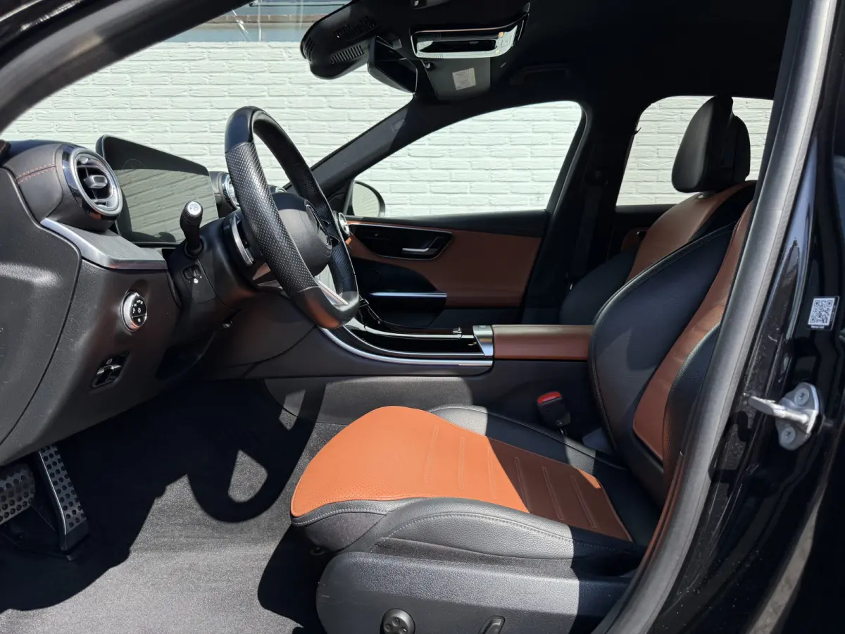 180 AMG Line | CarPlay | Camera | DAB+ | Bicolor | LED