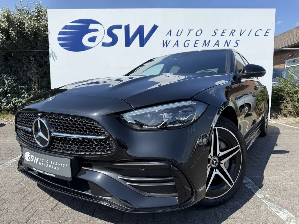180 AMG Line | CarPlay | Camera | DAB+ | Bicolor | LED