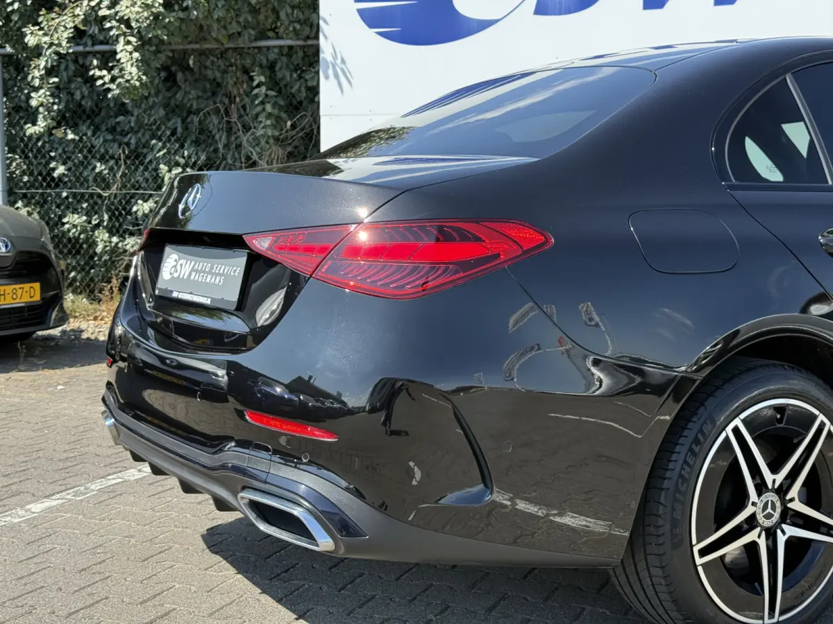 180 AMG Line | CarPlay | Camera | DAB+ | Bicolor | LED