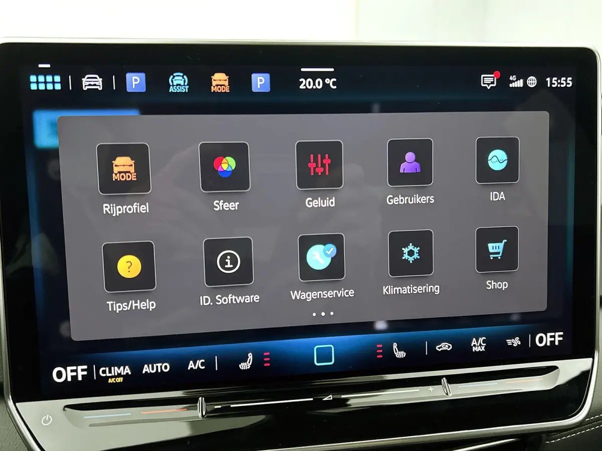 Pro Limited Edition 59 kWh | 204 PK | EM | Panorama Dak | Stoel en Stuurverwarming | Apple Carplay / Android Auto |