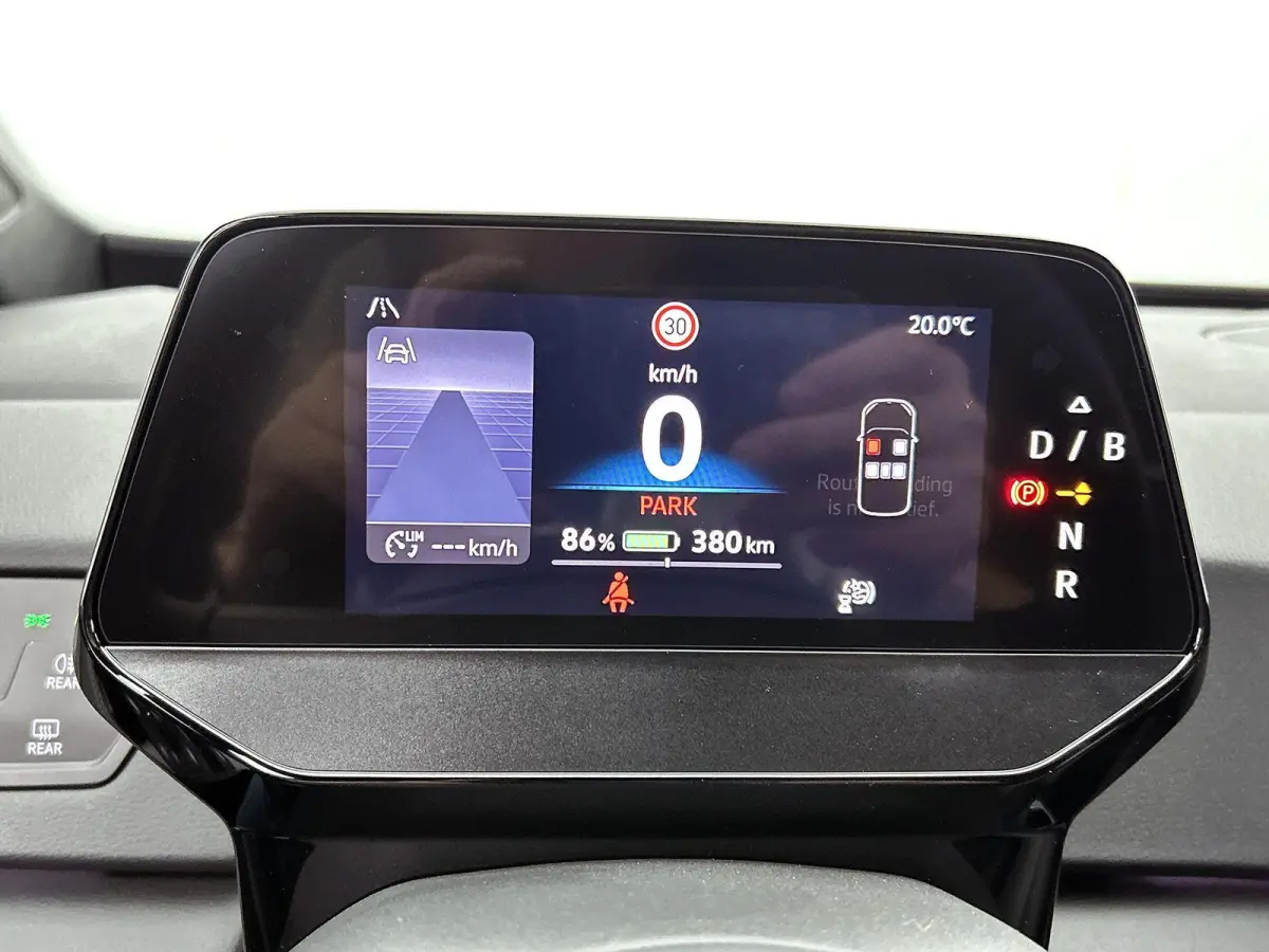 Pro Limited Edition 59 kWh | 204 PK | EM | Panorama Dak | Stoel en Stuurverwarming | Apple Carplay / Android Auto |
