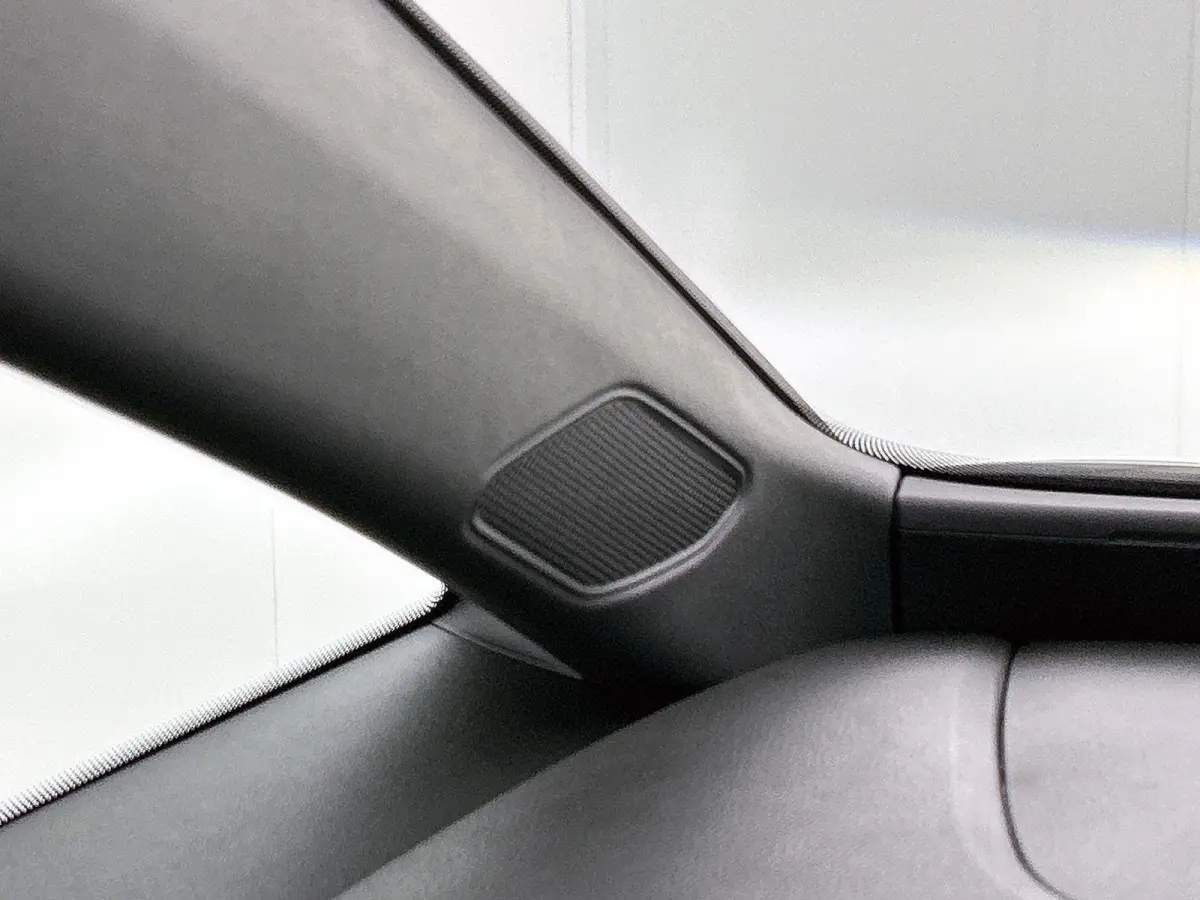 Pro Limited Edition 59 kWh | 204 PK | EM | Panorama Dak | Stoel en Stuurverwarming | Apple Carplay / Android Auto |