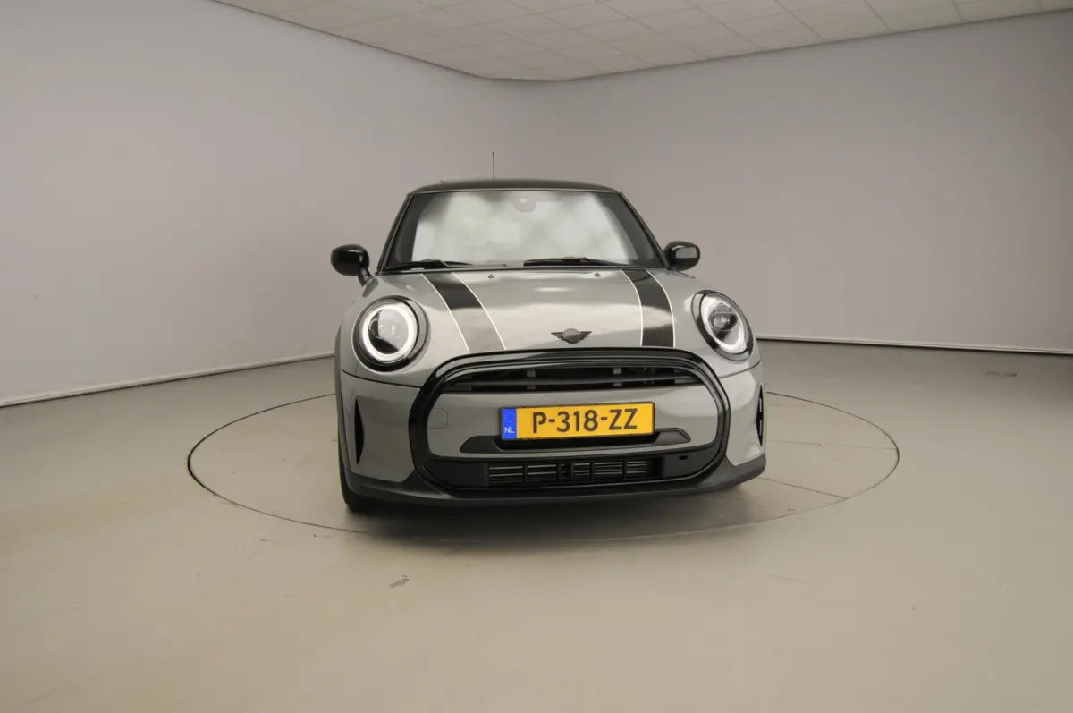 1.5 Cooper | LED | Navigatie | Panoramadak | Sportstoelen | Clima | DAB | Alu 17 inch