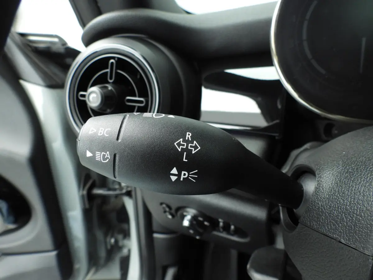 1.5 Cooper | LED | Navigatie | Panoramadak | Sportstoelen | Clima | DAB | Alu 17 inch
