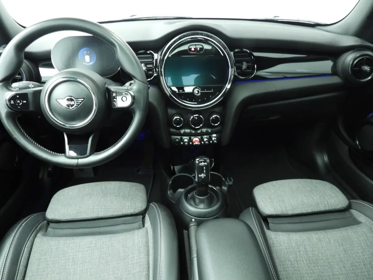 1.5 Cooper | LED | Navigatie | Panoramadak | Sportstoelen | Clima | DAB | Alu 17 inch