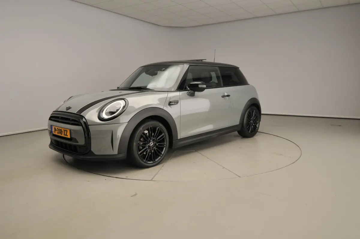 1.5 Cooper | LED | Navigatie | Panoramadak | Sportstoelen | Clima | DAB | Alu 17 inch