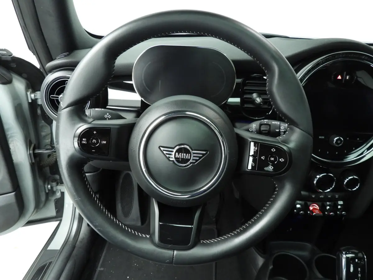 1.5 Cooper | LED | Navigatie | Panoramadak | Sportstoelen | Clima | DAB | Alu 17 inch