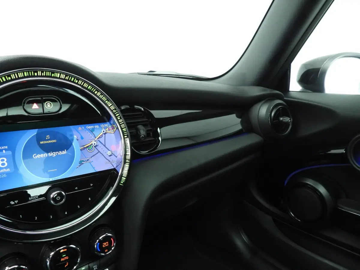 1.5 Cooper | LED | Navigatie | Panoramadak | Sportstoelen | Clima | DAB | Alu 17 inch