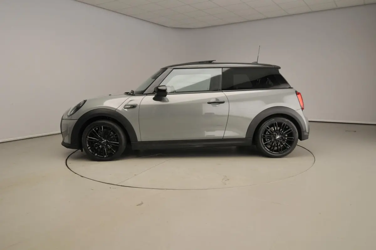 1.5 Cooper | LED | Navigatie | Panoramadak | Sportstoelen | Clima | DAB | Alu 17 inch