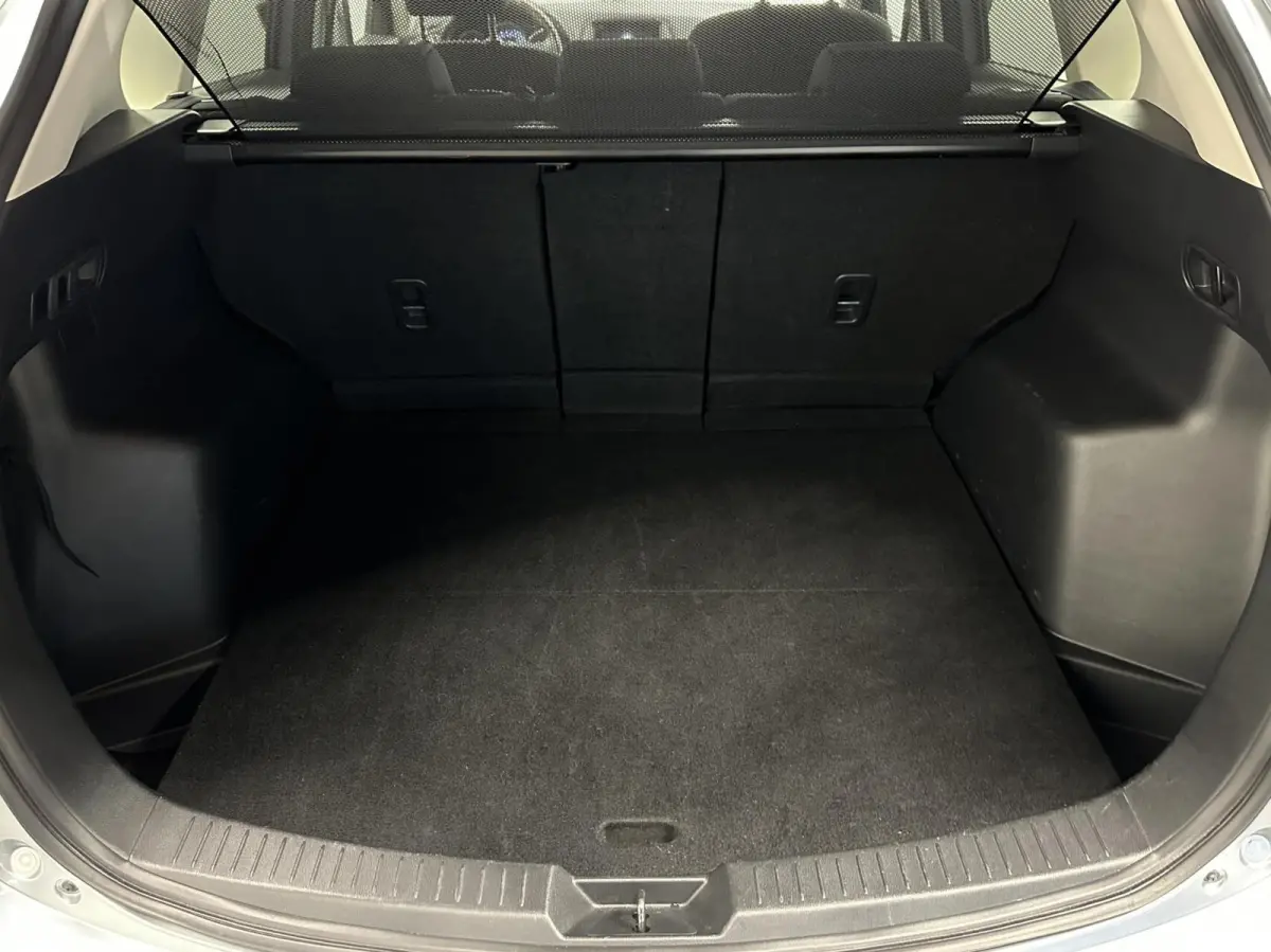 2.0 SkyActiv-G 165 Skylease+ 2WD NAVI CARPLAY TREKHAAK ECC CRUISE.