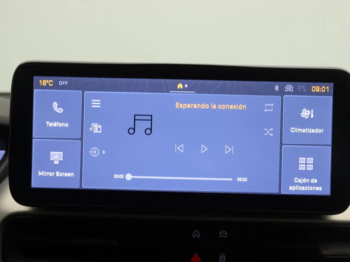 1.2 e-Hybrid Altitude | Camera | Climate control | Apple Carplay/Android Auto