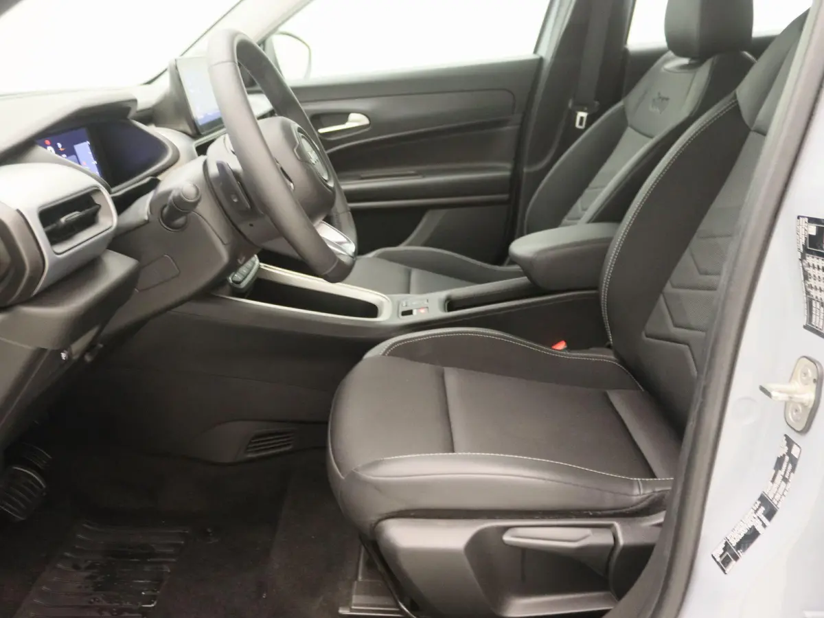 1.2 e-Hybrid Altitude | Camera | Climate control | Apple Carplay/Android Auto