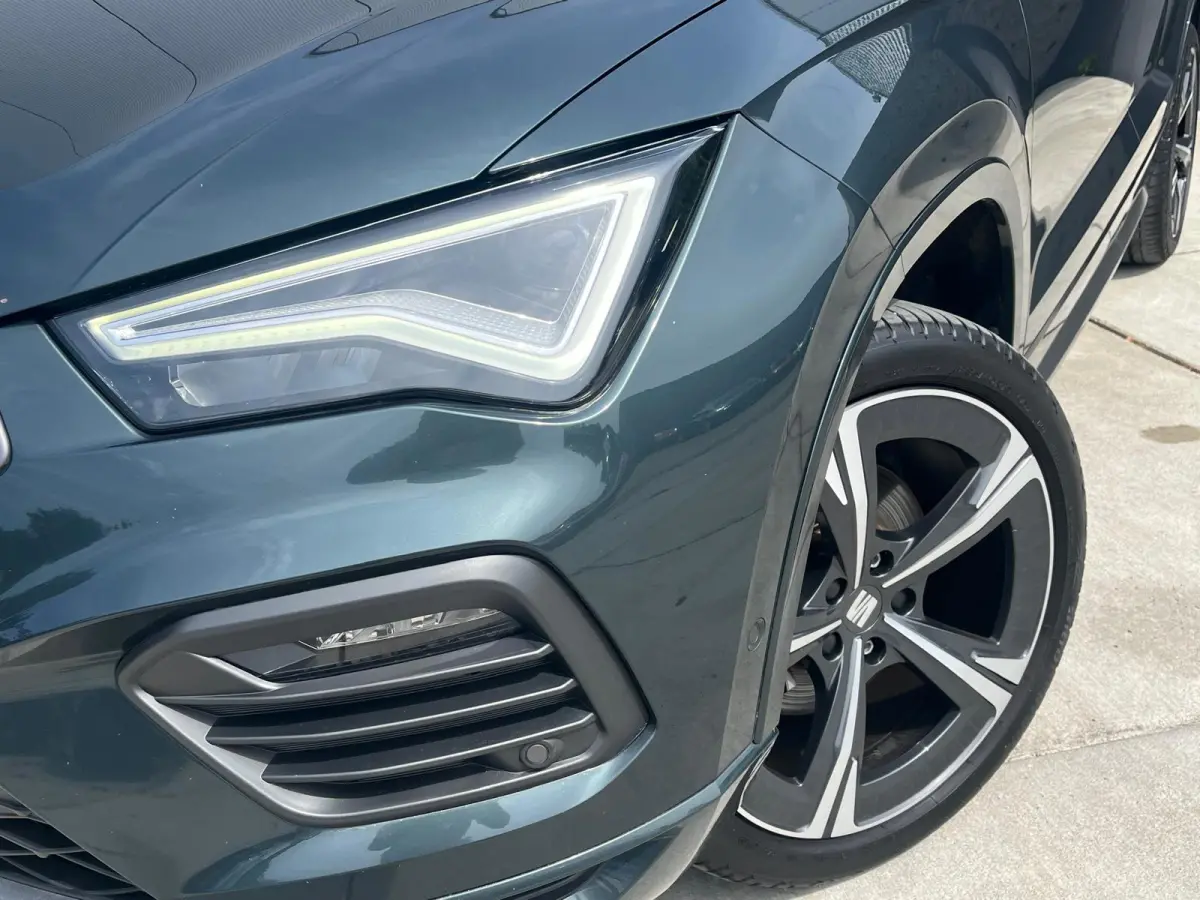 1.5 TSI FR Business Intense | 19' LMV | Elek. Trekhaak | Lederen Bekleding | Memory | Panoramadak |