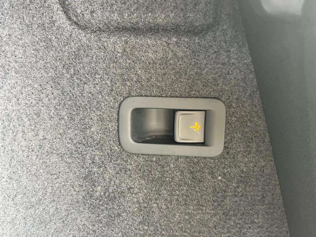 1.5 TSI FR Business Intense | 19' LMV | Elek. Trekhaak | Lederen Bekleding | Memory | Panoramadak |