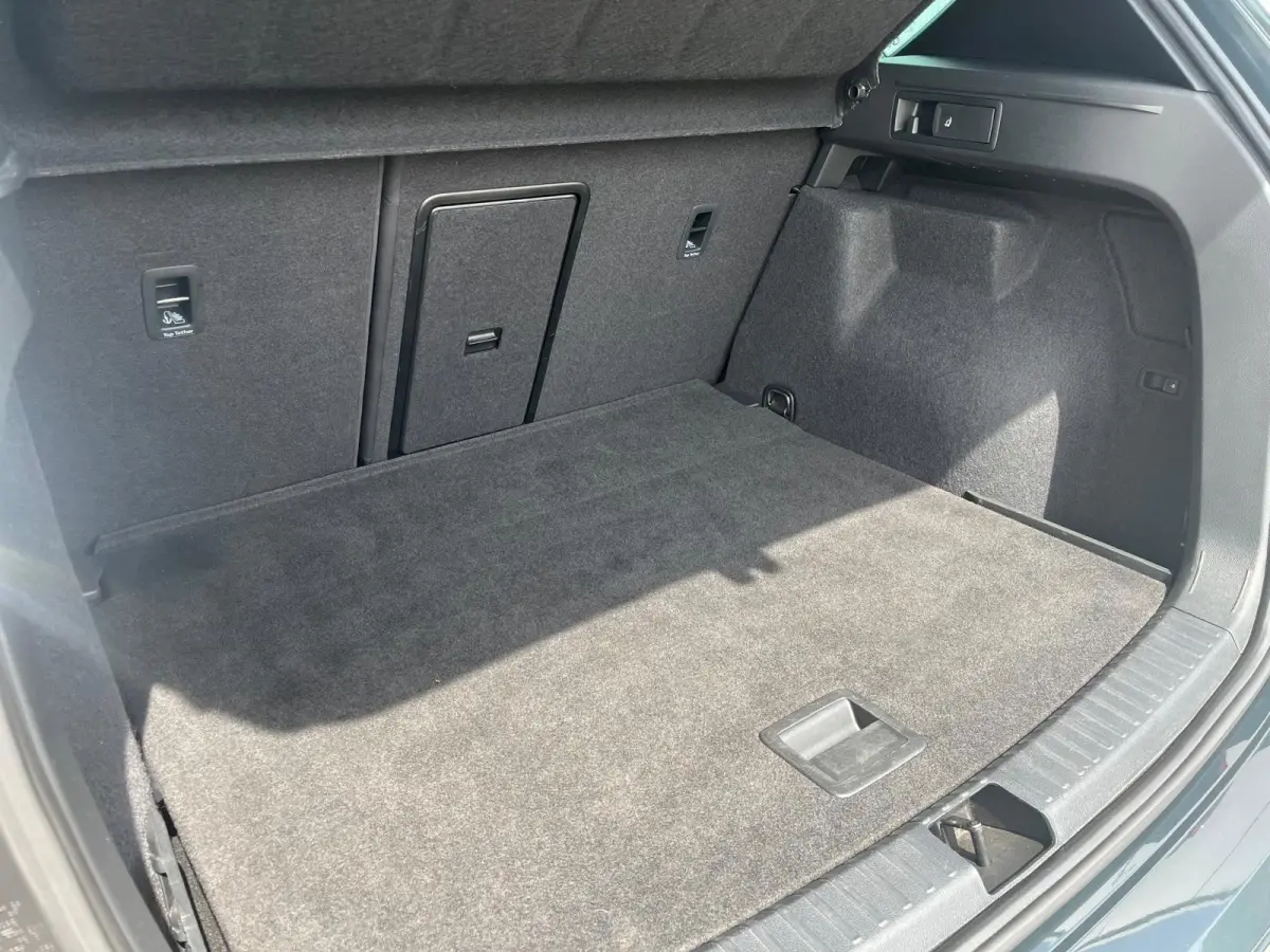1.5 TSI FR Business Intense | 19' LMV | Elek. Trekhaak | Lederen Bekleding | Memory | Panoramadak |