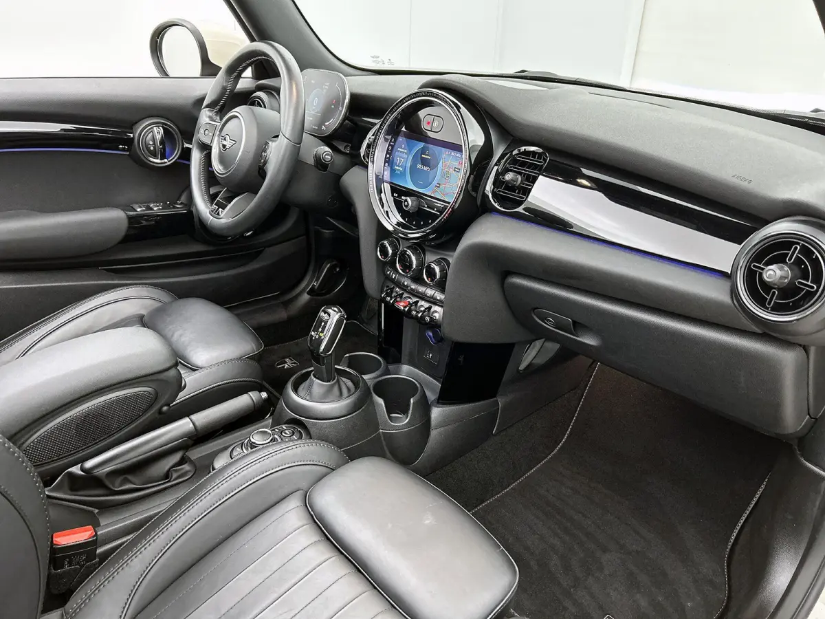 1.5 MINI Yours | Camera | Sensoren Achter | Cruise Control | Keyless Start | DAB | 136PK