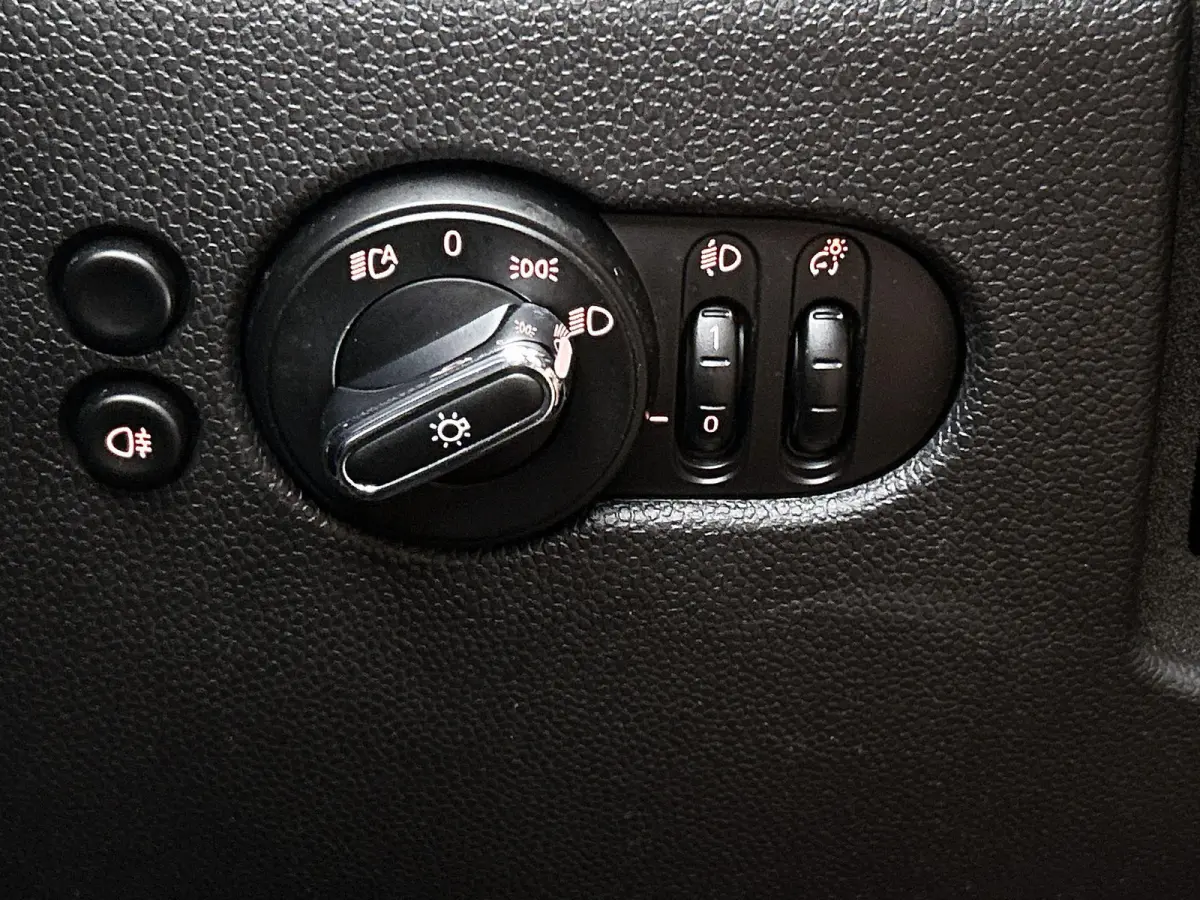 1.5 MINI Yours | Camera | Sensoren Achter | Cruise Control | Keyless Start | DAB | 136PK