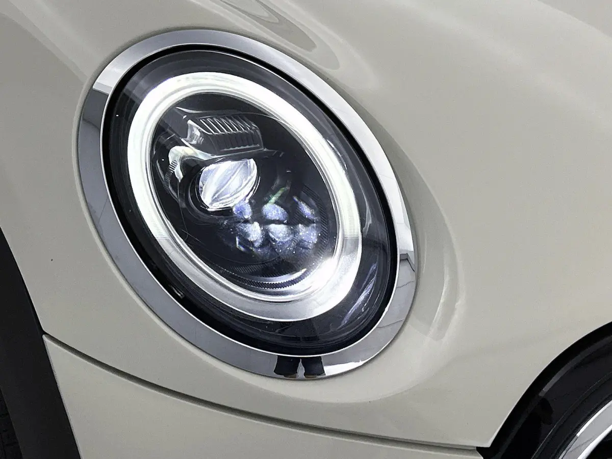 1.5 MINI Yours | Camera | Sensoren Achter | Cruise Control | Keyless Start | DAB | 136PK