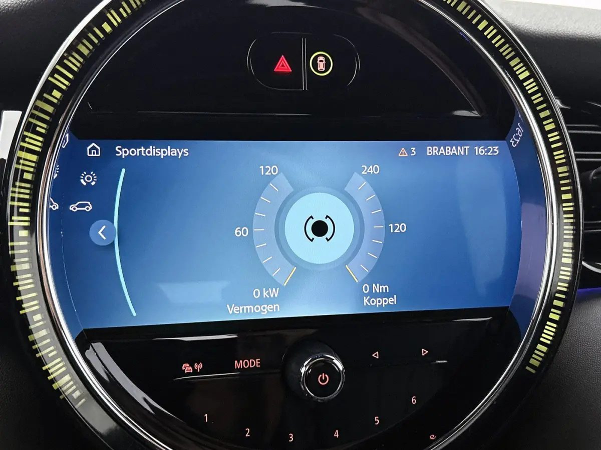 1.5 MINI Yours | Camera | Sensoren Achter | Cruise Control | Keyless Start | DAB | 136PK