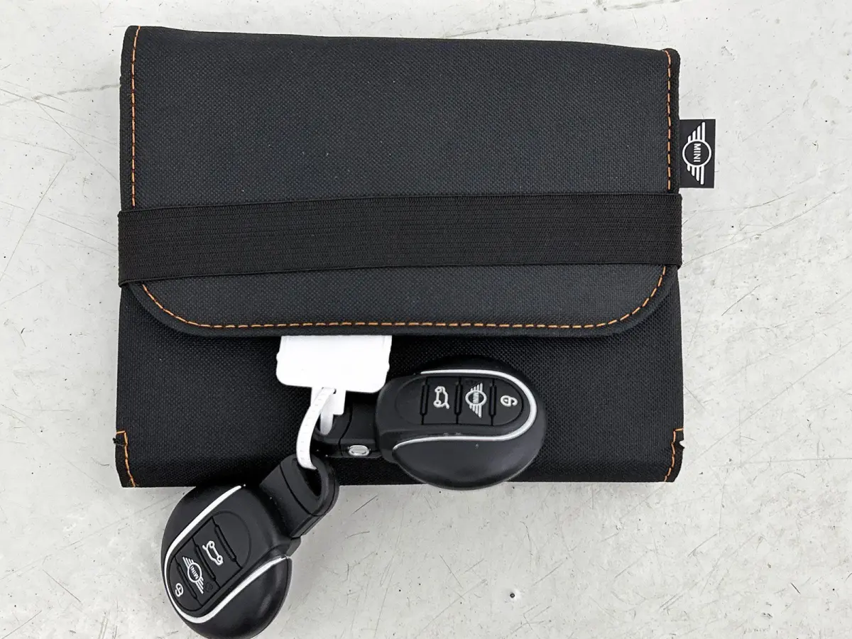 1.5 MINI Yours | Camera | Sensoren Achter | Cruise Control | Keyless Start | DAB | 136PK