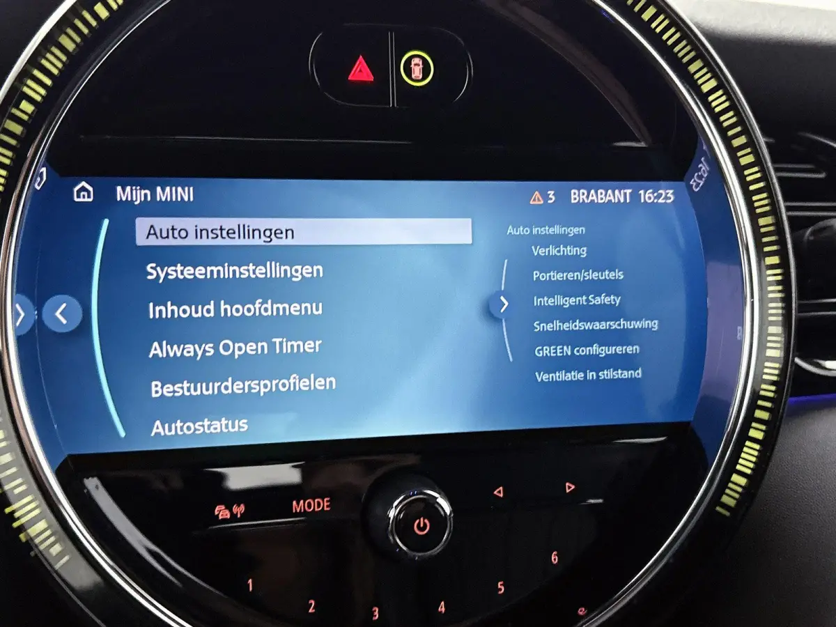 1.5 MINI Yours | Camera | Sensoren Achter | Cruise Control | Keyless Start | DAB | 136PK