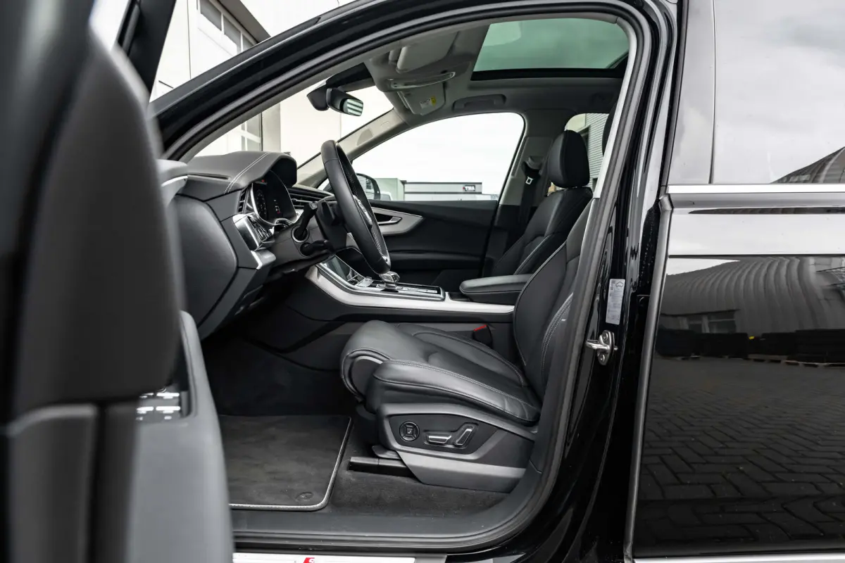 55 TFSI e quattro Pro Line S 394PK | Trekhaak | Panorama Dak | Ventilatie & Massage Stoelen | Soft Close | Vierwiel Besturing