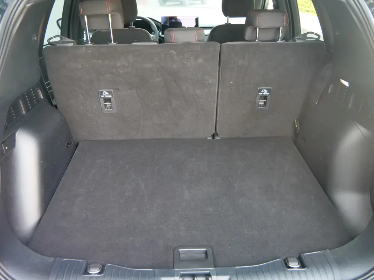 2.5 MHEV ST-line 151 Pk Automaat Navi / DAB / Apple Carplay / Camera / Winterpakket