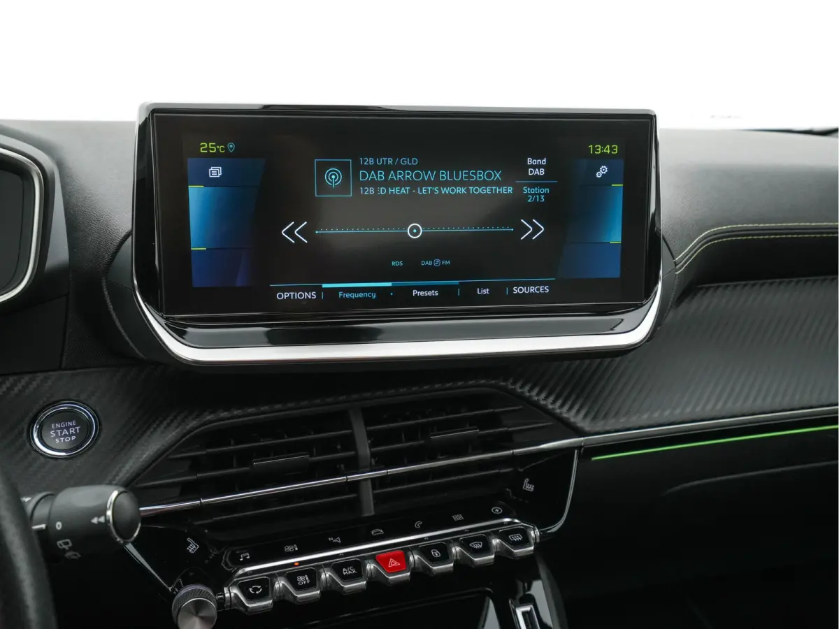 EV GT Pack 50 kWh [3-Fase-11kW] {SoH-88%} (INCL-BTW) * HEATPUMP | PANO |  LEATHER-ALCANTARA| DIGI-COCKPIT | FULL-LED | BLIS | KEYLESS | CAMERA | CARPLAY | DAB+ | NAVI-FULLMAP | ECC | PDC | S