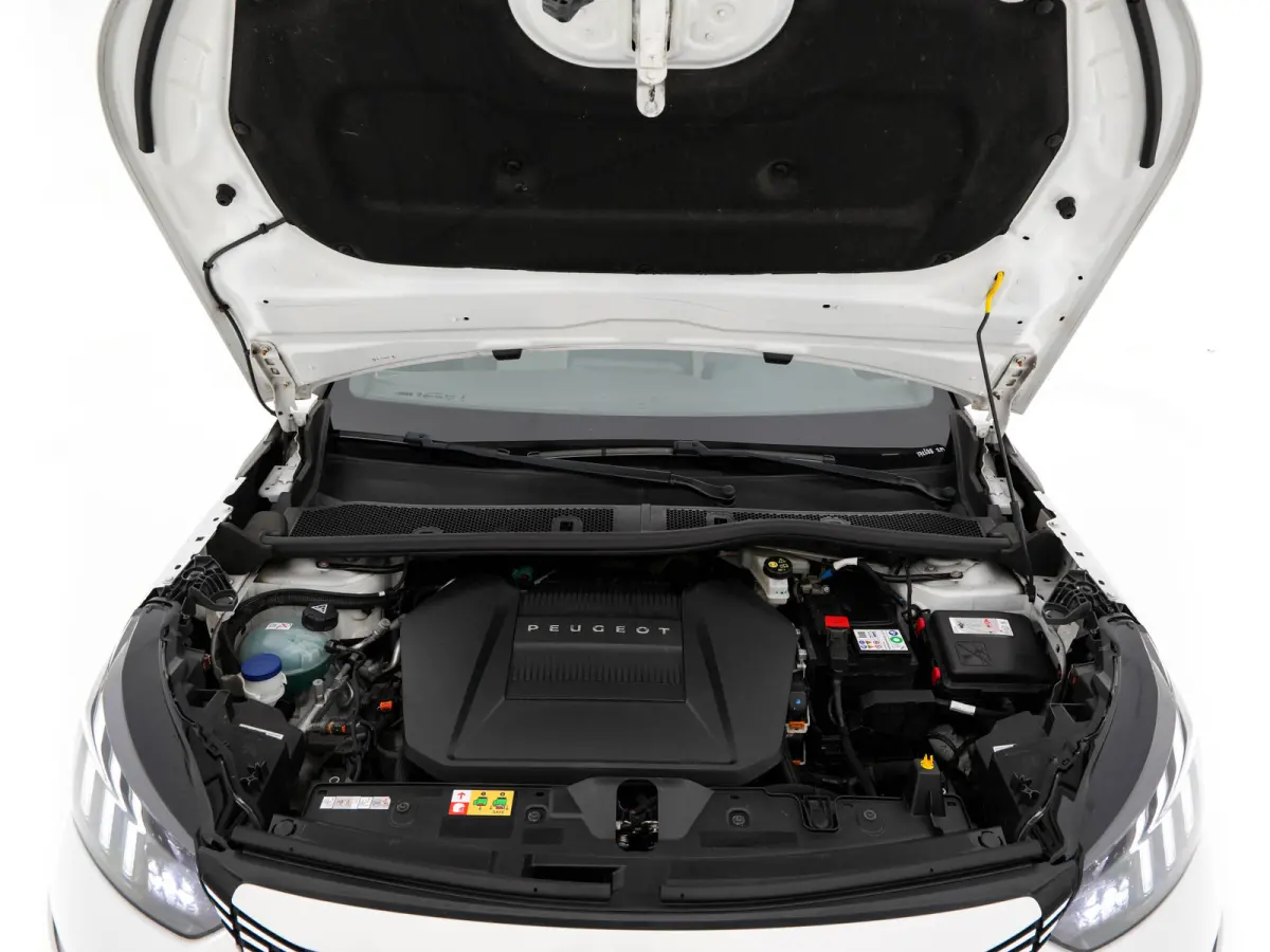 EV GT Pack 50 kWh [3-Fase-11kW] {SoH-88%} (INCL-BTW) * HEATPUMP | PANO |  LEATHER-ALCANTARA| DIGI-COCKPIT | FULL-LED | BLIS | KEYLESS | CAMERA | CARPLAY | DAB+ | NAVI-FULLMAP | ECC | PDC | S