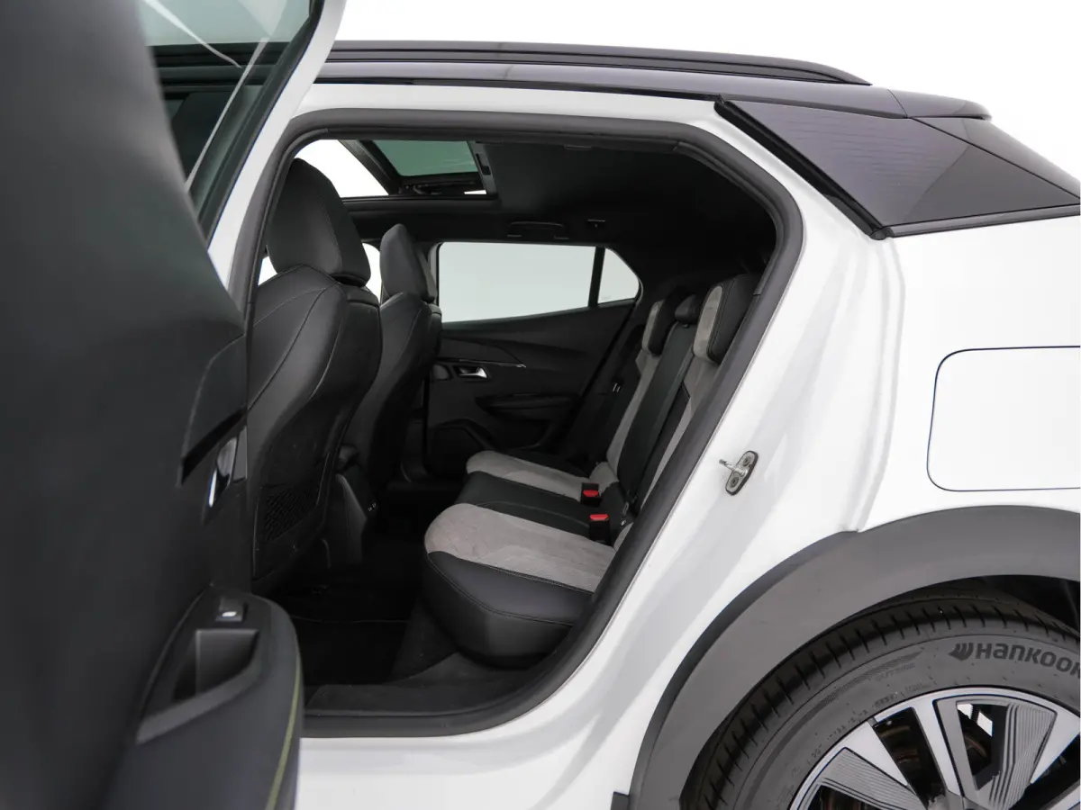 EV GT Pack 50 kWh [3-Fase-11kW] {SoH-88%} (INCL-BTW) * HEATPUMP | PANO |  LEATHER-ALCANTARA| DIGI-COCKPIT | FULL-LED | BLIS | KEYLESS | CAMERA | CARPLAY | DAB+ | NAVI-FULLMAP | ECC | PDC | S