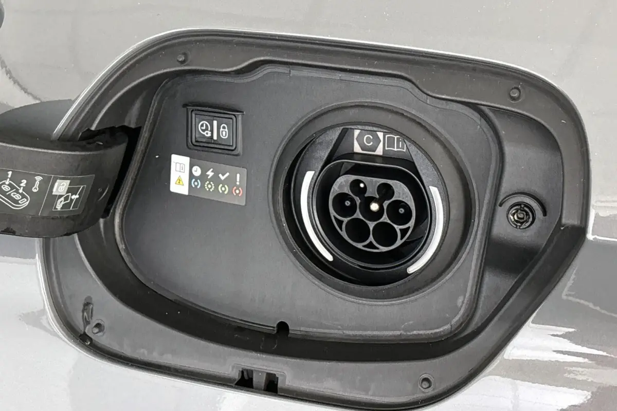 1.6 Plug-in Hybrid 180 GT Pano Trekhaak Stuur-Stoelverwarming Massage 360 Camera