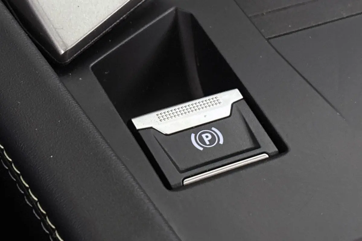 1.6 Plug-in Hybrid 180 GT Pano Trekhaak Stuur-Stoelverwarming Massage 360 Camera