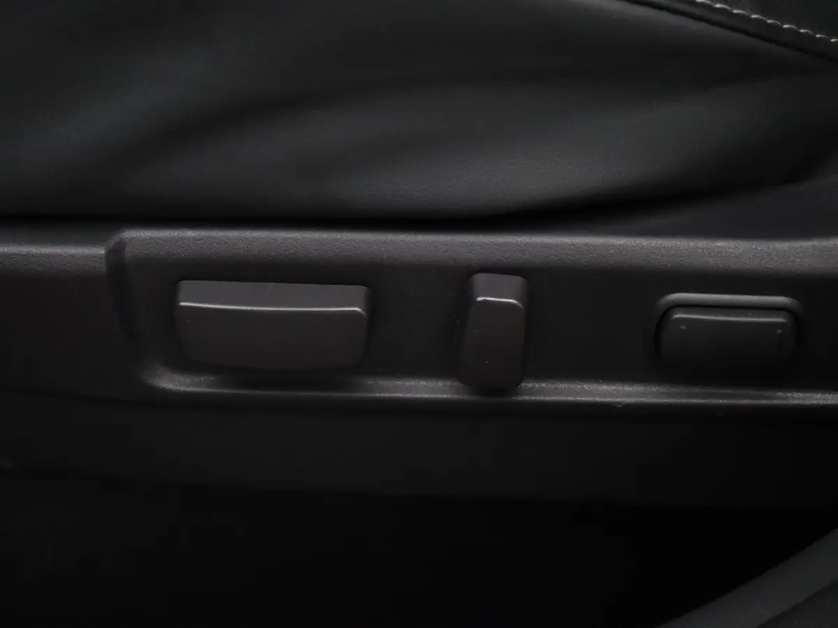 2.4 PHEV 225pk Intense Camera