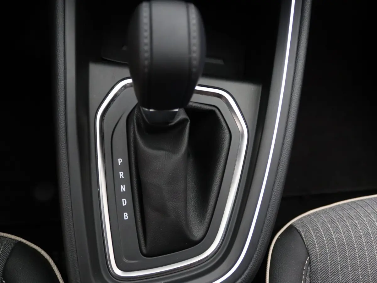 E-Tech Full Hybrid 145 techno