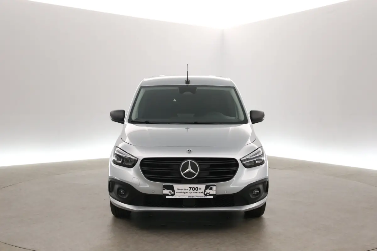112 51 kWh | NIEUW | Snelladen | SOH 99% | 1400kg Trekgew. | Clima | Camera | Cruise | Carplay | Navi | Stoel/Stuurverw.