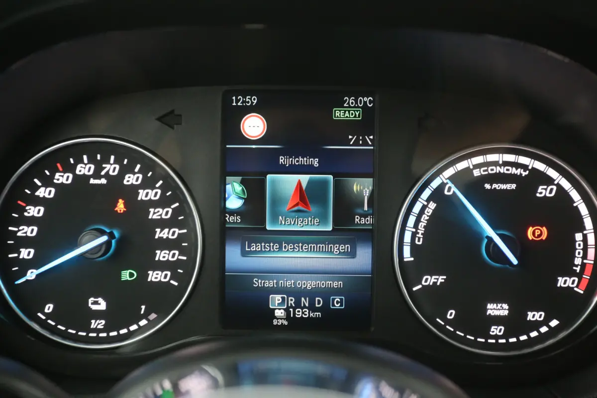 112 51 kWh | NIEUW | Snelladen | SOH 99% | 1400kg Trekgew. | Clima | Camera | Cruise | Carplay | Navi | Stoel/Stuurverw.